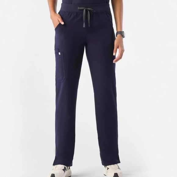 Figs Navy Scrub Set - Picture 4 of 4